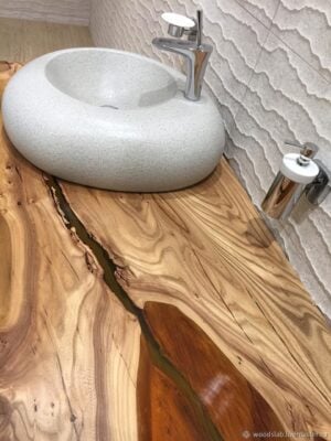 wooden-bathroom-countertop-waterfall-epoxy-resin03.jpg
